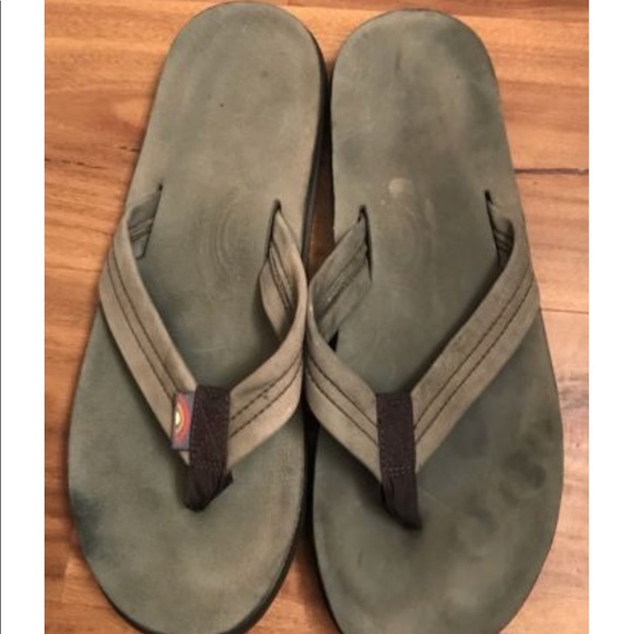 mens grey rainbow flip flops
